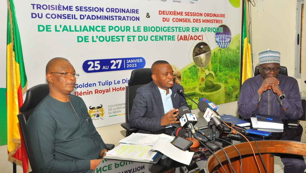 Conférence de presse du Président du Conseil des Ministres de l’AB.AOC, M. Dona Jean Claude Houssou